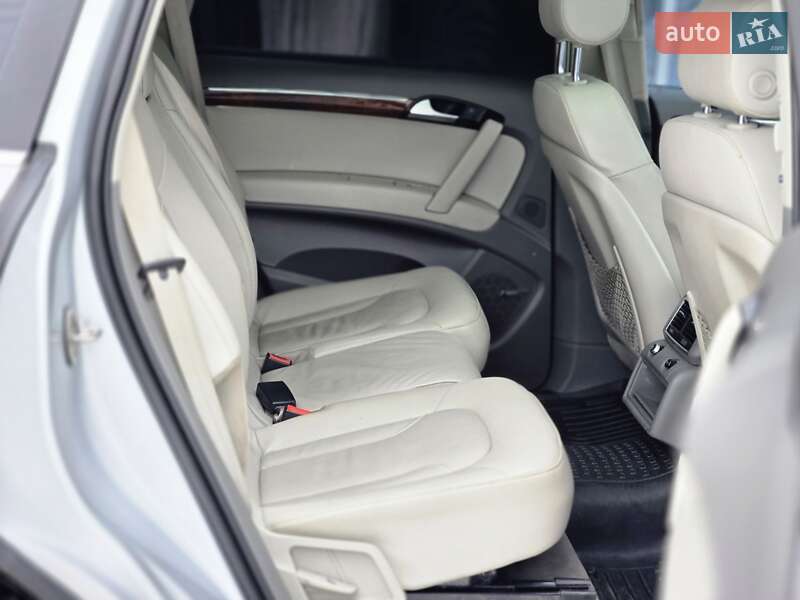 Позашляховик / Кросовер Audi Q7 2014 в Києві фото 10 Позашляховик / Кросовер Audi Q7 2014 в Києві