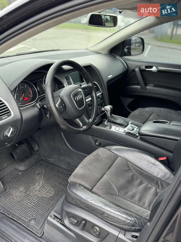 Внедорожник / Кроссовер Audi Q7 2007 в Киеве фото 9 Внедорожник / Кроссовер Audi Q7 2007 в Киеве