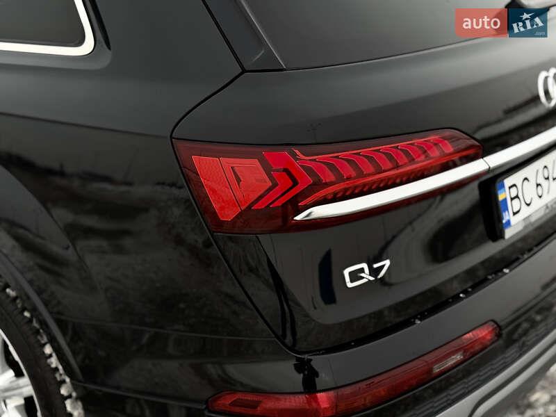 Позашляховик / Кросовер Audi Q7 2022 в Львові