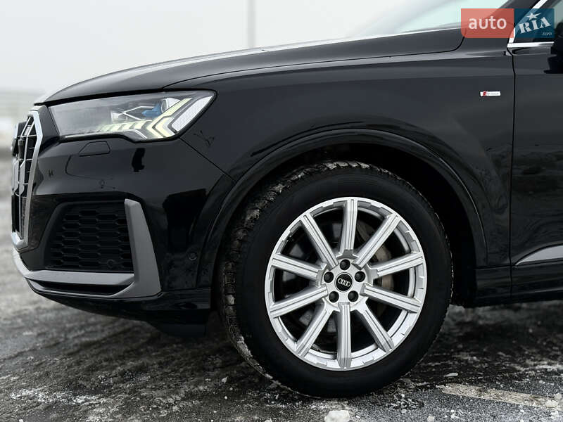 Позашляховик / Кросовер Audi Q7 2022 в Львові