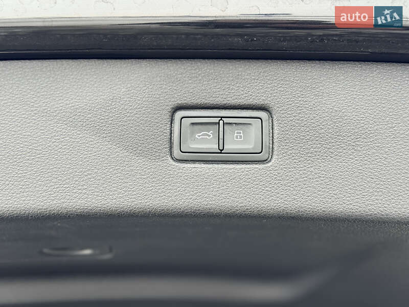 Позашляховик / Кросовер Audi Q7 2022 в Львові