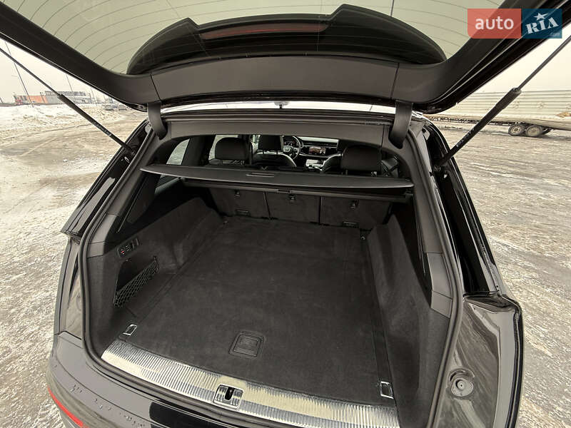 Позашляховик / Кросовер Audi Q7 2022 в Львові