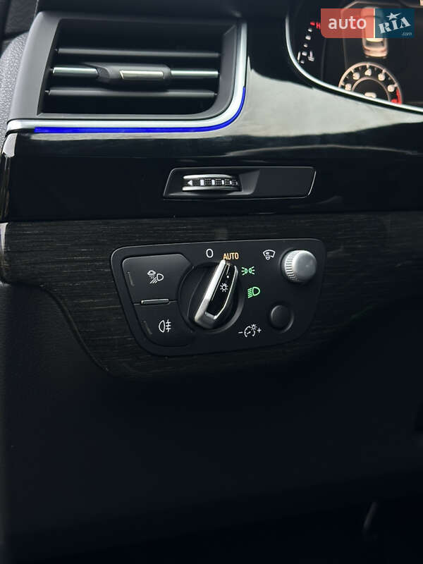 Внедорожник / Кроссовер Audi Q7 2017 в Сарнах