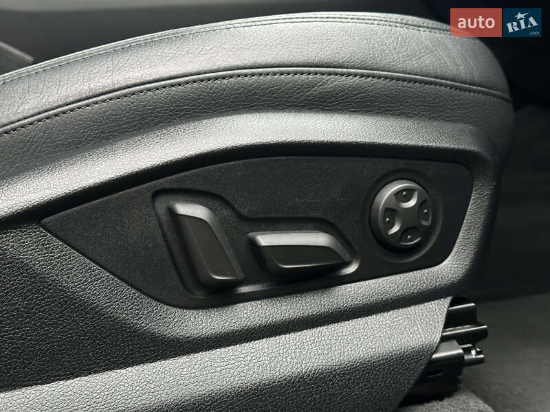 Внедорожник / Кроссовер Audi Q7 2017 в Сарнах