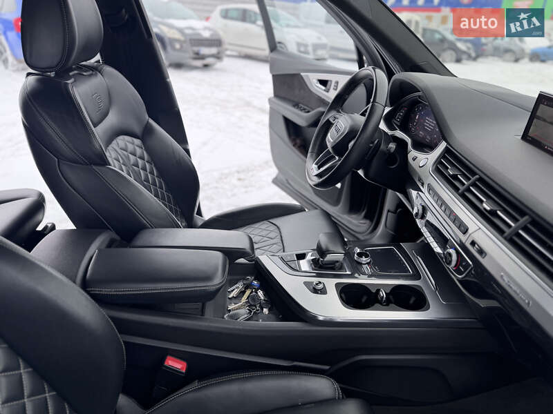 Позашляховик / Кросовер Audi Q7 2017 в Рівному фото 42 Позашляховик / Кросовер Audi Q7 2017 в Рівному