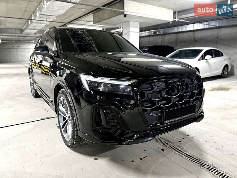 Позашляховик / Кросовер Audi Q7 2025 в Дніпрі