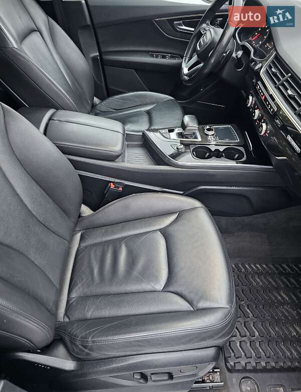 Внедорожник / Кроссовер Audi Q7 2015 в Ковеле