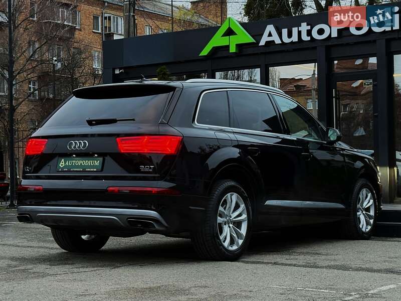 Позашляховик / Кросовер Audi Q7 2018 в Києві