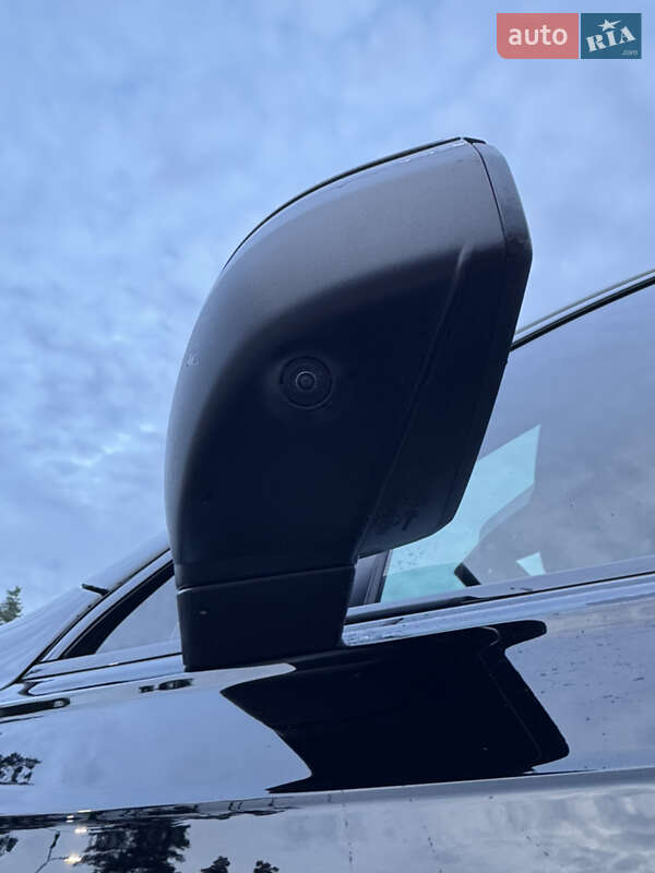 Внедорожник / Кроссовер Audi Q7 2020 в Киеве