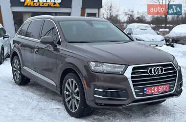 Позашляховик / Кросовер Audi Q7 2017 в Стрию