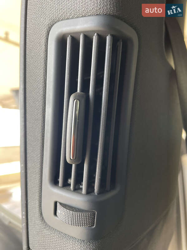 Позашляховик / Кросовер Audi Q7 2012 в Києві фото 35 Позашляховик / Кросовер Audi Q7 2012 в Києві