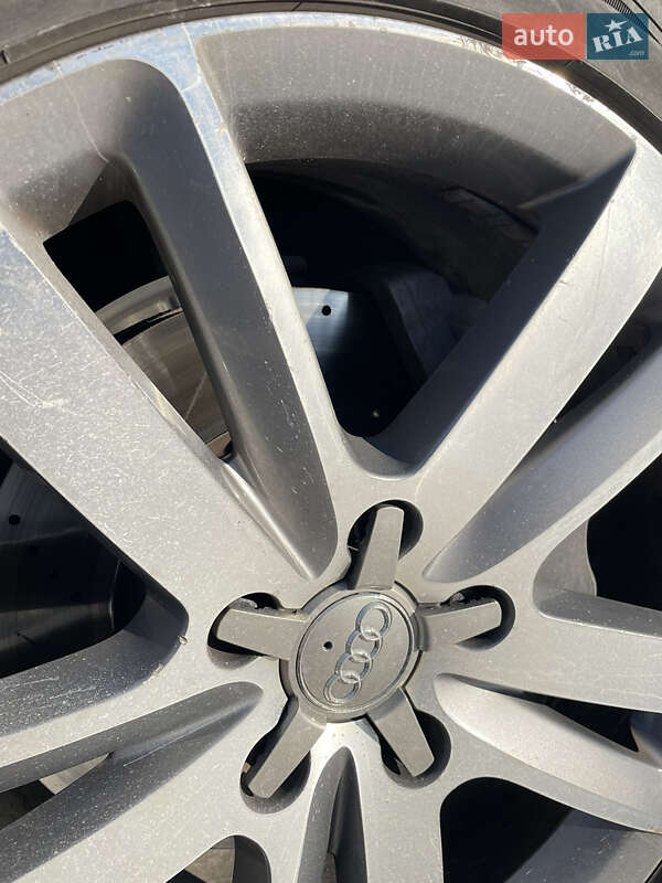 Позашляховик / Кросовер Audi Q7 2012 в Києві фото 61 Позашляховик / Кросовер Audi Q7 2012 в Києві