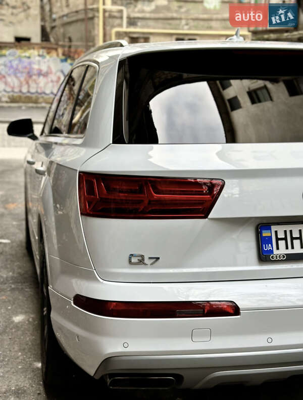 Позашляховик / Кросовер Audi Q7 2019 в Одесі фото 3 Позашляховик / Кросовер Audi Q7 2019 в Одесі