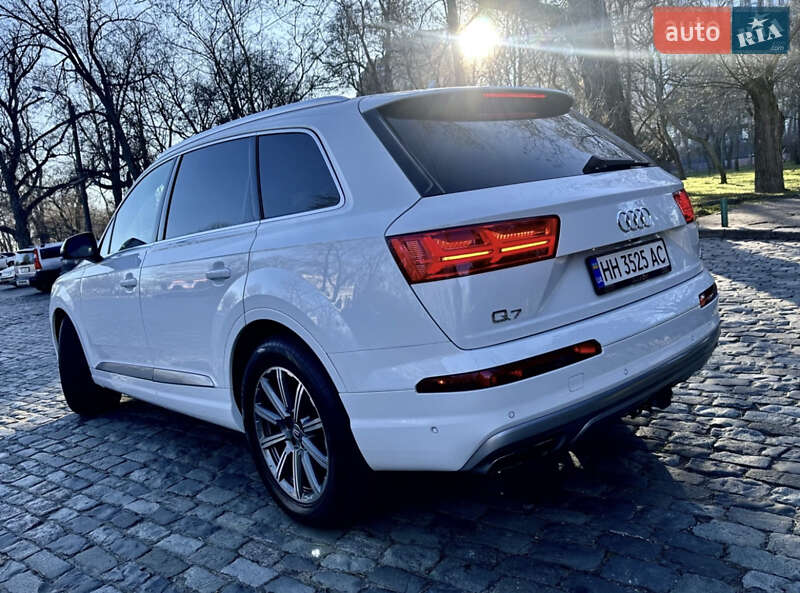 Позашляховик / Кросовер Audi Q7 2019 в Одесі фото 8 Позашляховик / Кросовер Audi Q7 2019 в Одесі