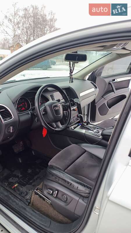 Позашляховик / Кросовер Audi Q7 2009 в Ніжині