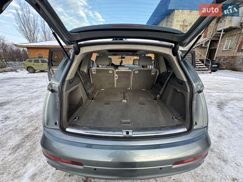 Внедорожник / Кроссовер Audi Q7 2007 в Славянске