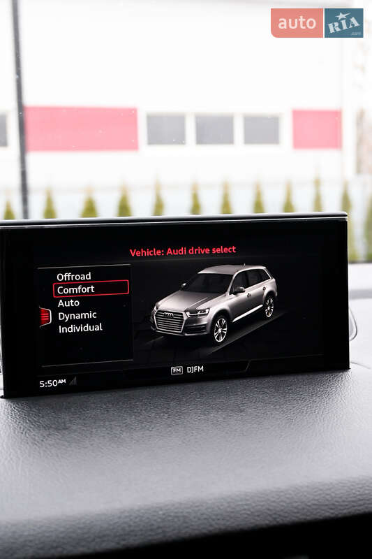 Внедорожник / Кроссовер Audi Q7 2017 в Луцке