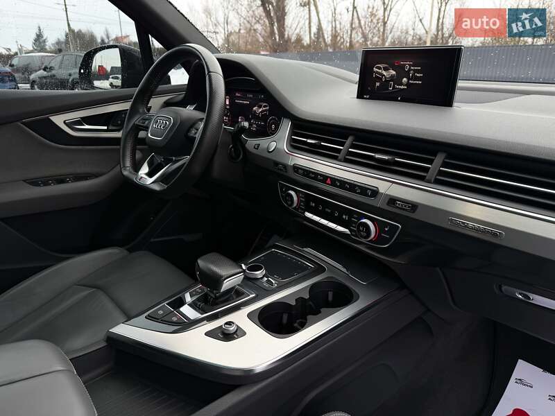 Позашляховик / Кросовер Audi Q7 2016 в Луцьку фото 102 Позашляховик / Кросовер Audi Q7 2016 в Луцьку