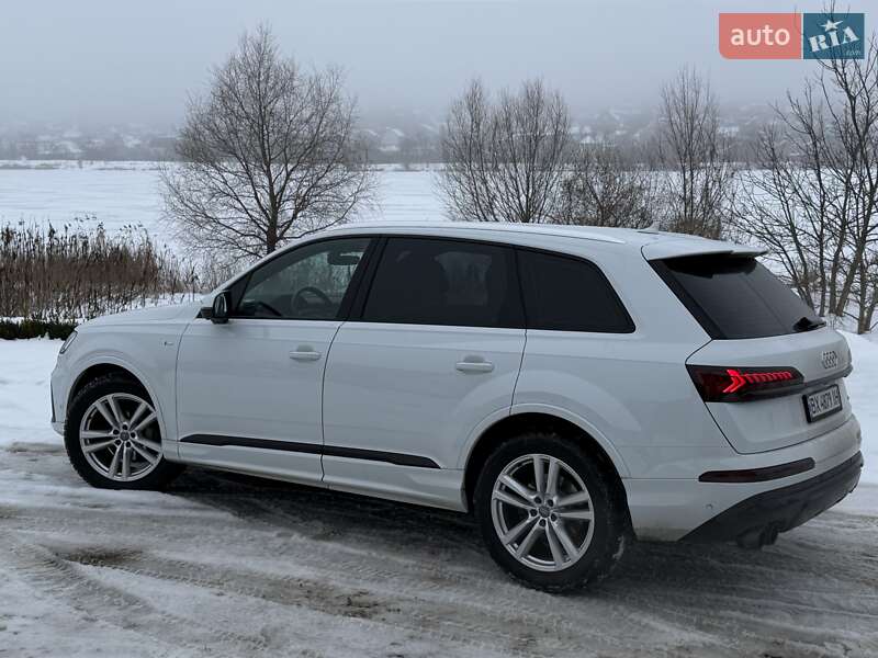 Позашляховик / Кросовер Audi Q7 2020 в Хмельницькому