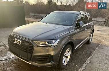 Внедорожник / Кроссовер Audi Q7 2020 в Киеве