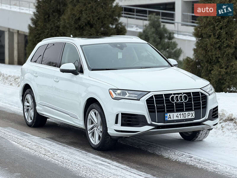 Позашляховик / Кросовер Audi Q7 2020 в Києві