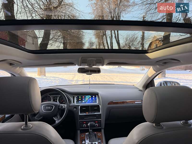 Внедорожник / Кроссовер Audi Q7 2014 в Киеве