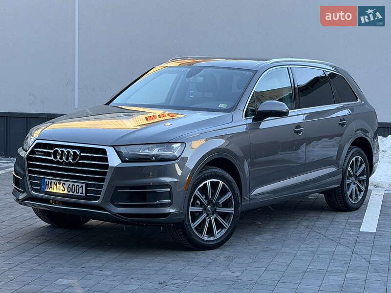 Внедорожник / Кроссовер Audi Q7 2015 в Ровно