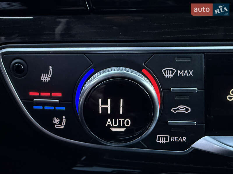 Внедорожник / Кроссовер Audi Q7 2015 в Ровно