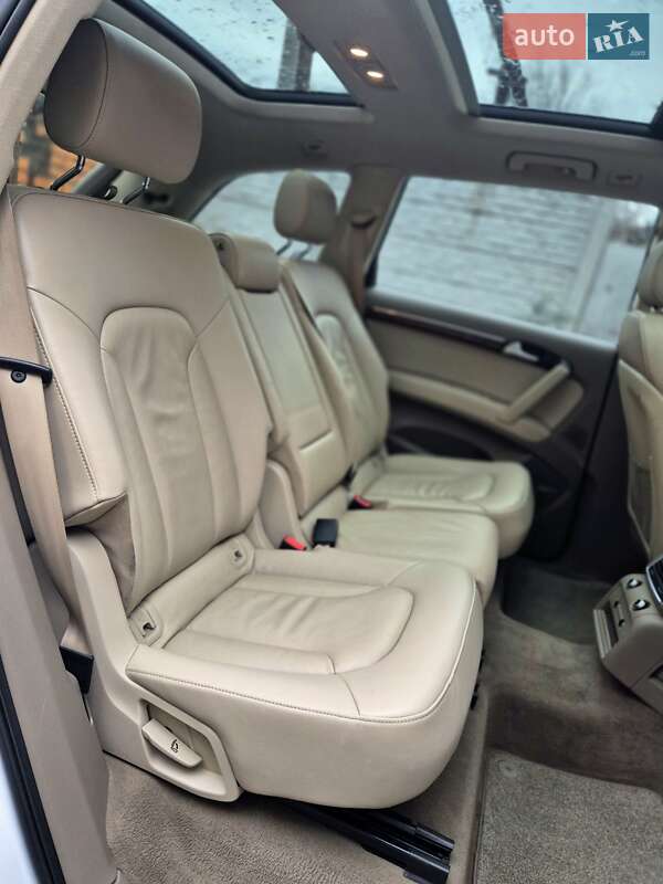Внедорожник / Кроссовер Audi Q7 2010 в Запорожье
