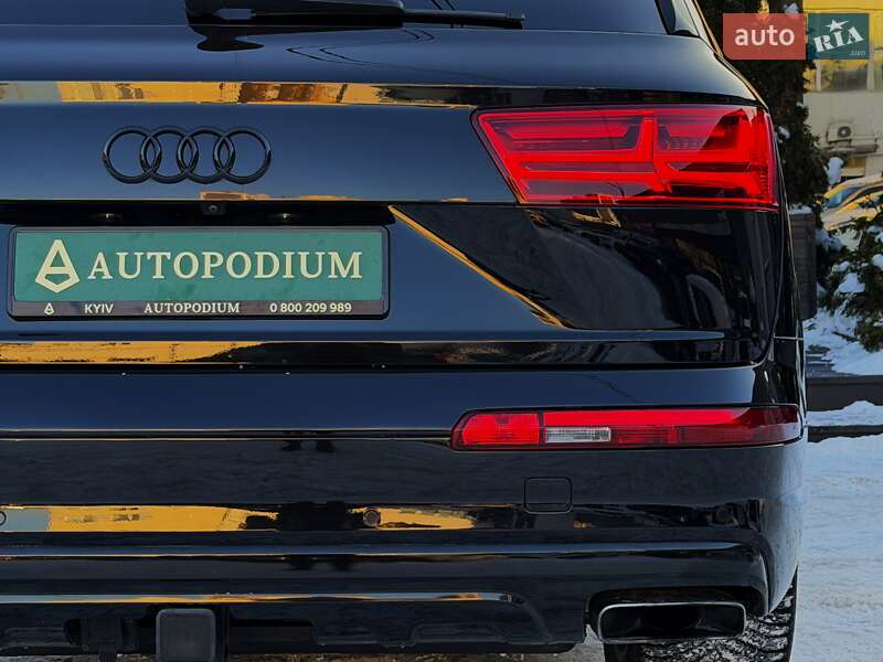 Внедорожник / Кроссовер Audi Q7 2018 в Киеве