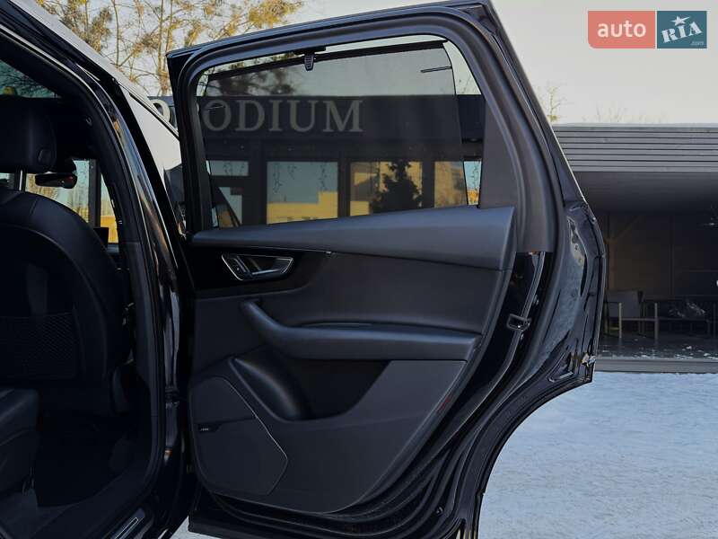 Внедорожник / Кроссовер Audi Q7 2018 в Киеве