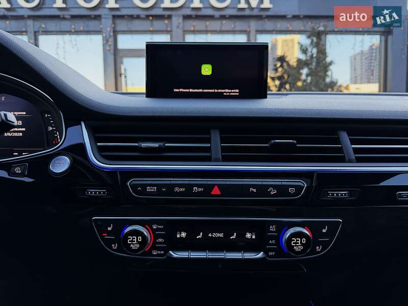 Внедорожник / Кроссовер Audi Q7 2018 в Киеве