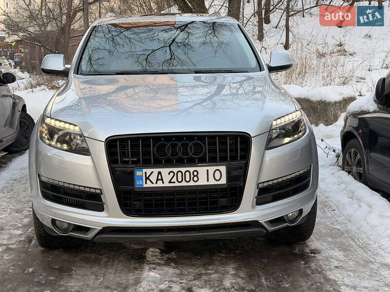 Внедорожник / Кроссовер Audi Q7 2014 в Киеве