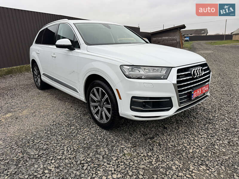 Внедорожник / Кроссовер Audi Q7 2016 в Луцке