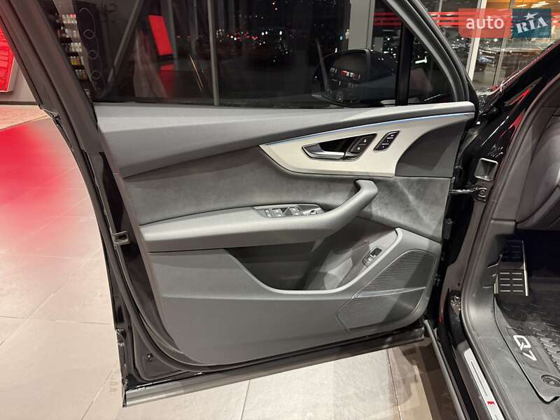 Внедорожник / Кроссовер Audi Q7 2023 в Одессе