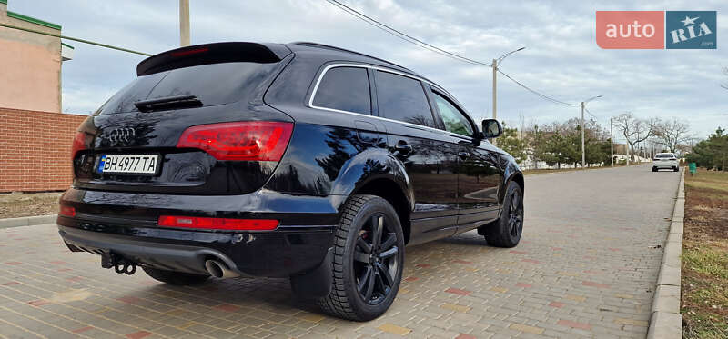 Внедорожник / Кроссовер Audi Q7 2010 в Измаиле