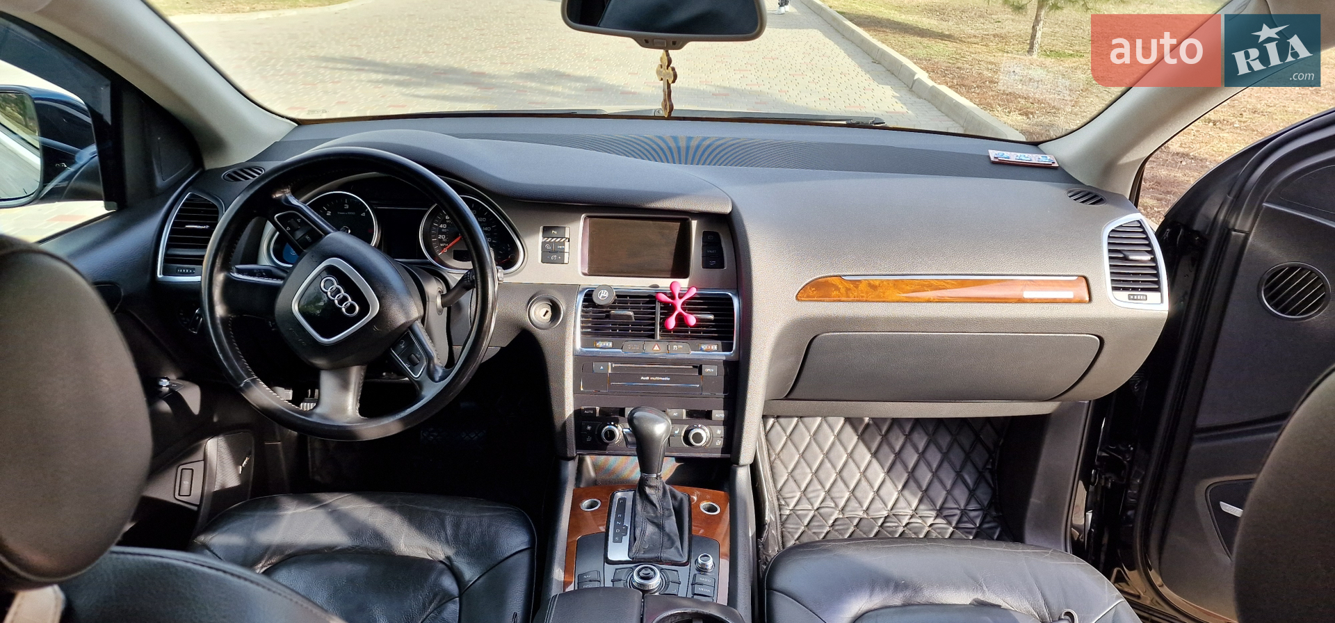 2010 Audi Q7 - мініатюра 15