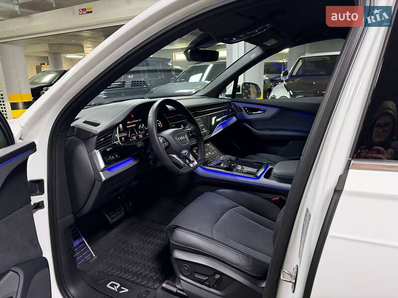 Позашляховик / Кросовер Audi Q7 2025 в Києві