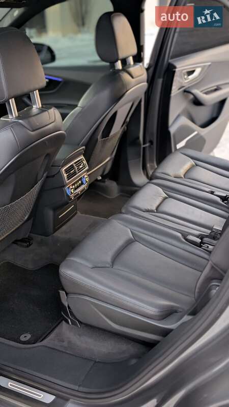 Позашляховик / Кросовер Audi Q7 2016 в Львові фото 13 Позашляховик / Кросовер Audi Q7 2016 в Львові