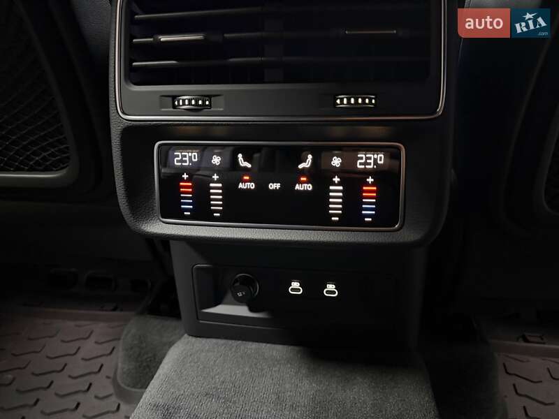 Позашляховик / Кросовер Audi Q7 2025 в Києві