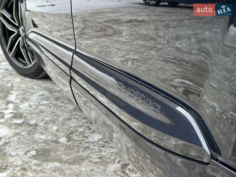 Внедорожник / Кроссовер Audi Q7 2017 в Киеве