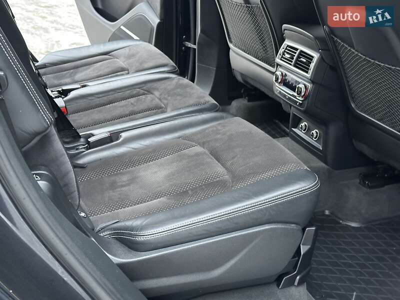 Внедорожник / Кроссовер Audi Q7 2017 в Киеве