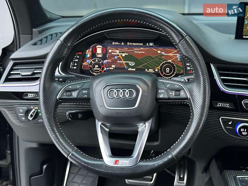 Внедорожник / Кроссовер Audi Q7 2017 в Киеве