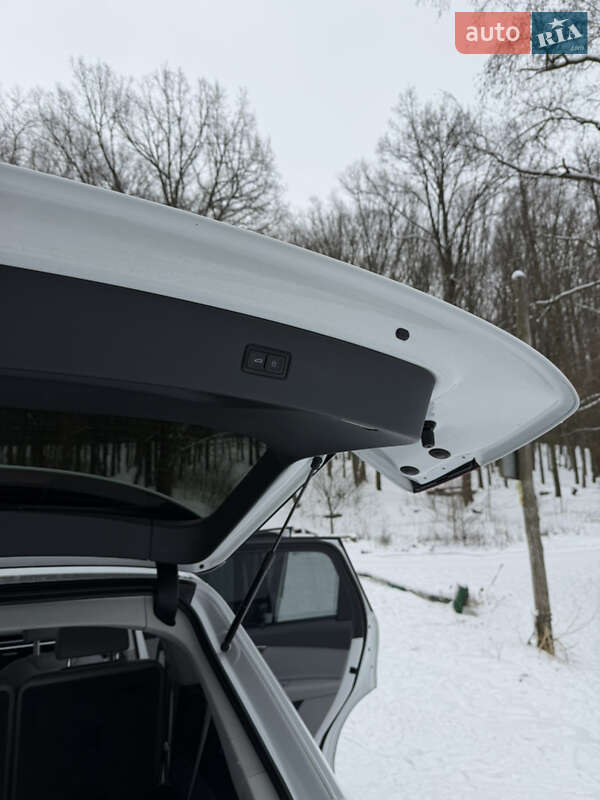 Внедорожник / Кроссовер Audi Q7 2016 в Виннице