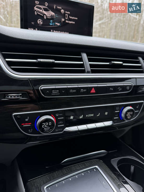 Внедорожник / Кроссовер Audi Q7 2016 в Виннице