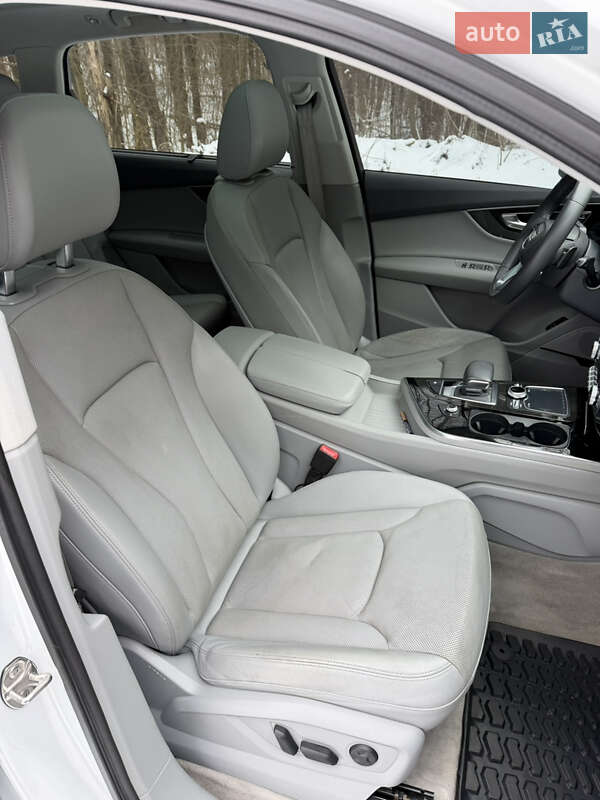 Внедорожник / Кроссовер Audi Q7 2016 в Виннице