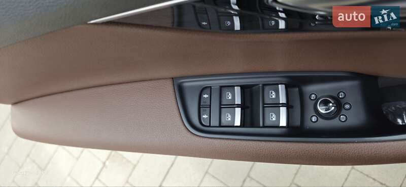 Позашляховик / Кросовер Audi Q7 2017 в Ужгороді