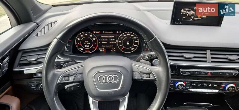 Позашляховик / Кросовер Audi Q7 2017 в Ужгороді