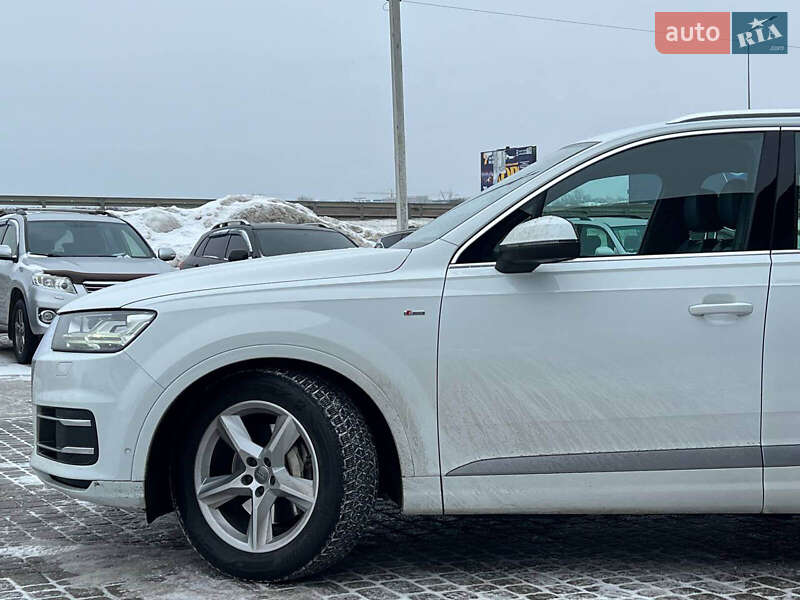 Внедорожник / Кроссовер Audi Q7 2015 в Львове фото 2 Внедорожник / Кроссовер Audi Q7 2015 в Львове