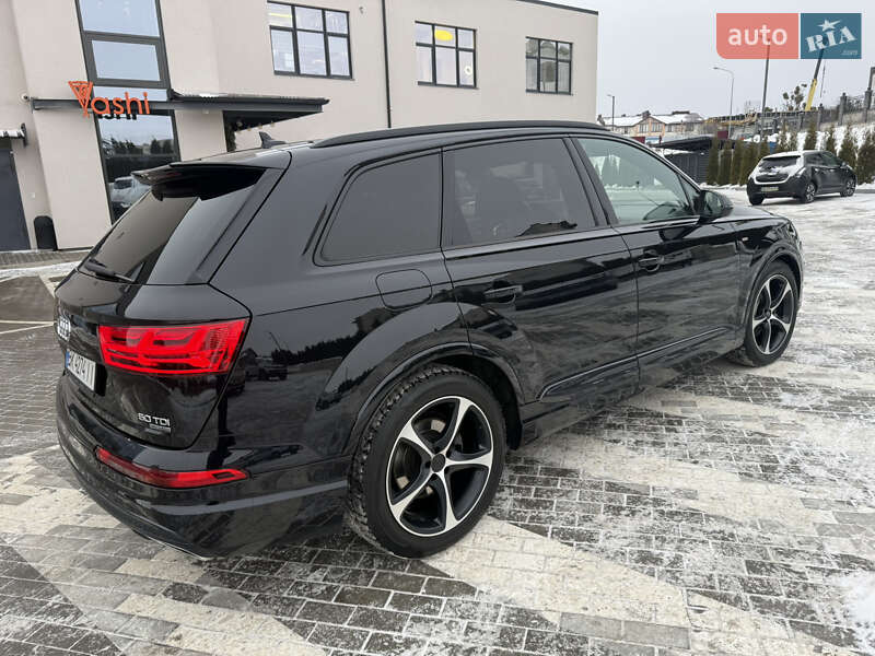 Позашляховик / Кросовер Audi Q7 2018 в Рівному